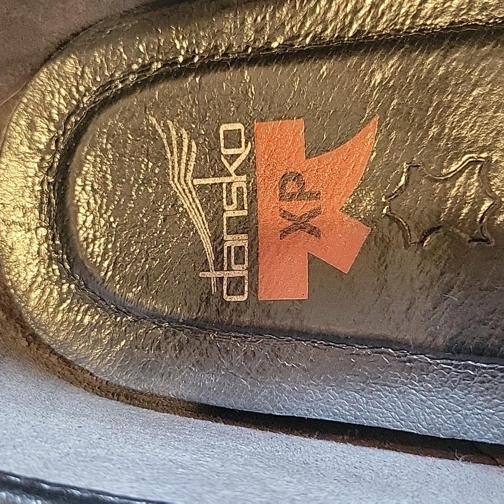 Euc Wm Dansko Xp Clogs - image 4